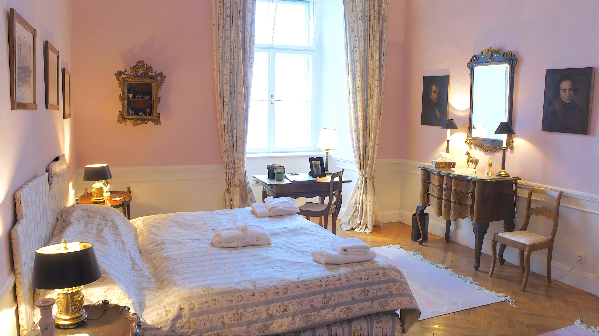 sharpen_schloss wasserburg zimmer rosa doppelzimmer